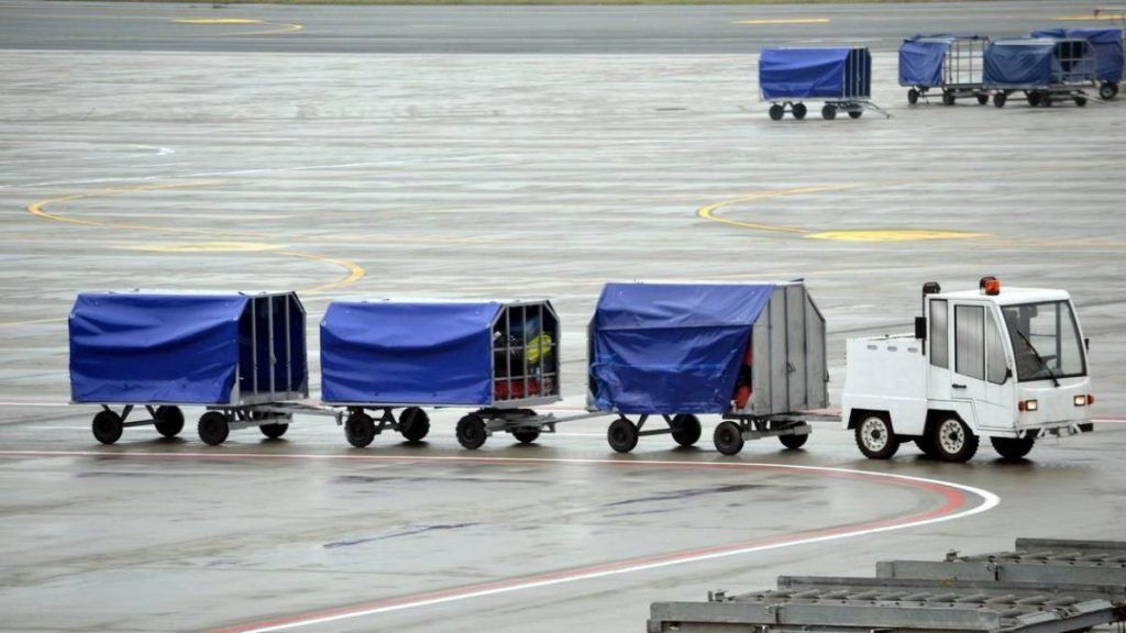 Proteção contra incêndio em aeroporto 20191209043942 1200 675 carrinho de bagagem